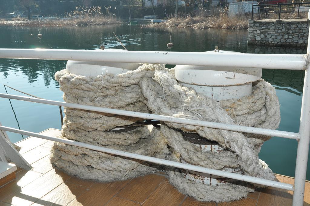Hotel Brod Panini فيليس المظهر الخارجي الصورة