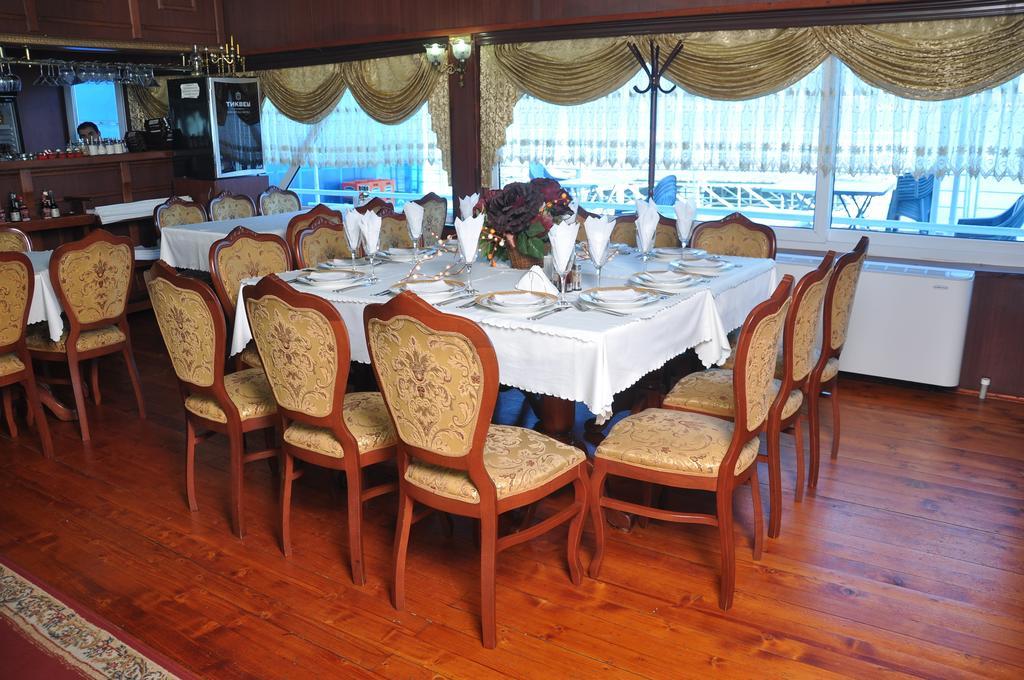 Hotel Brod Panini فيليس المظهر الخارجي الصورة